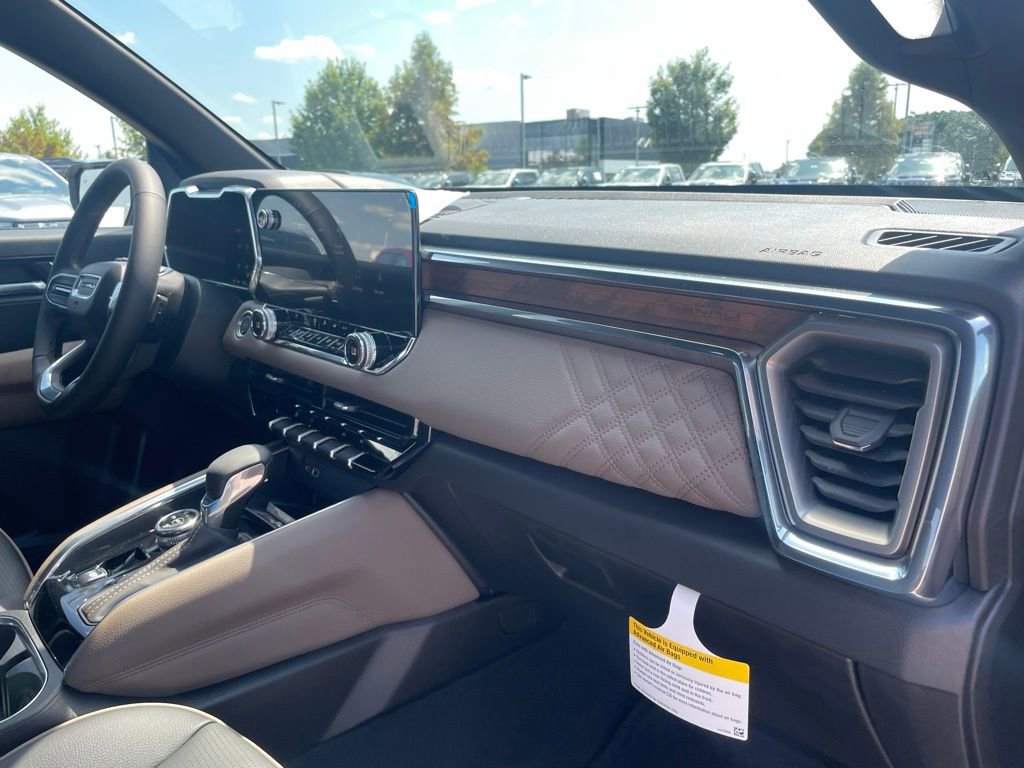 New 2026 GMC Canyon Denali image 32