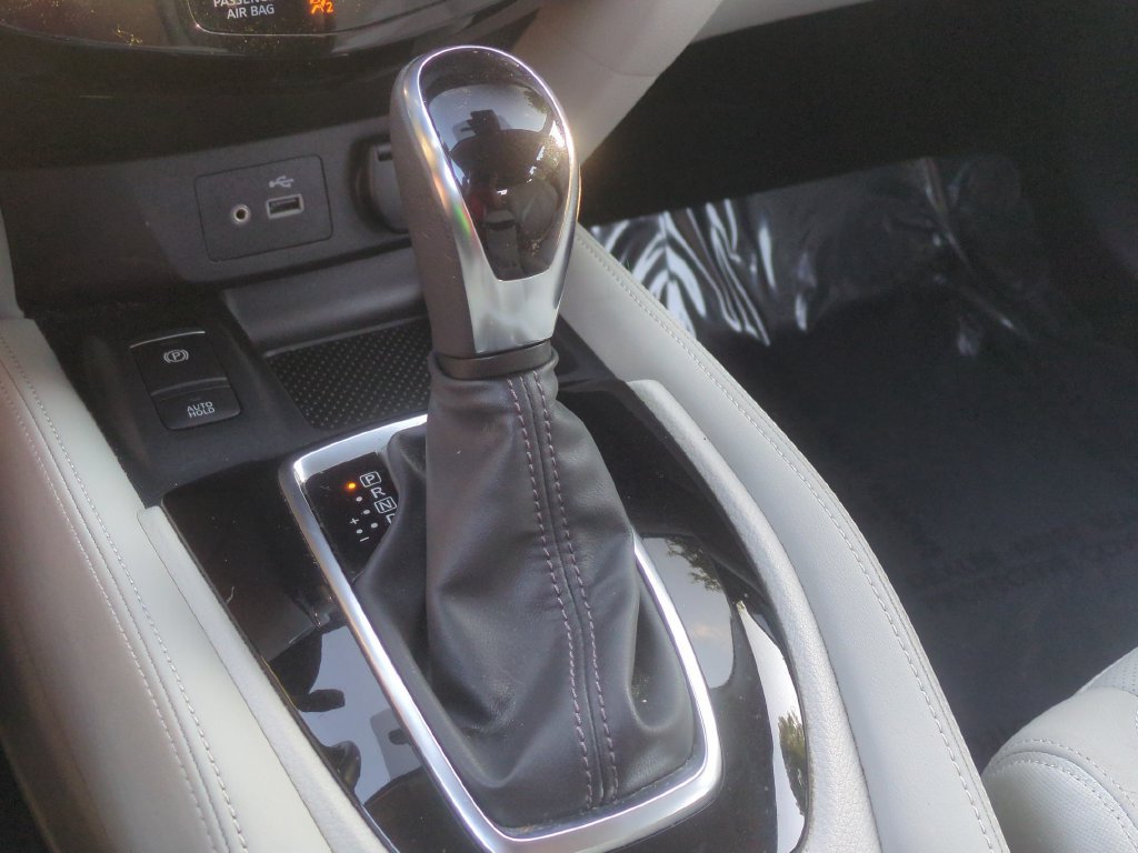 Used 2019 Nissan Rogue Sport SL AWD/4WD image 11