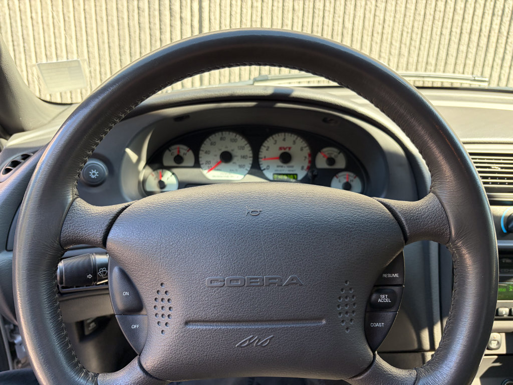 Used 2004 Ford Mustang Cobra RWD image 31