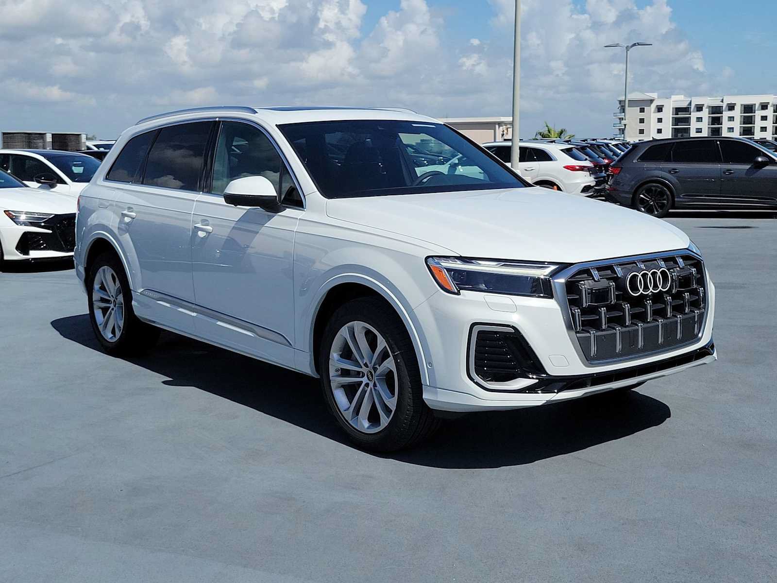New 2026 Audi Q7 2.0T Premium Plus AWD/4WD image 8