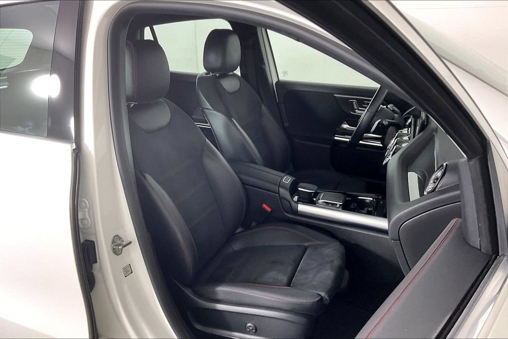 Certified 2022 Mercedes-Benz GLA 35 AMG 4MATIC image 7