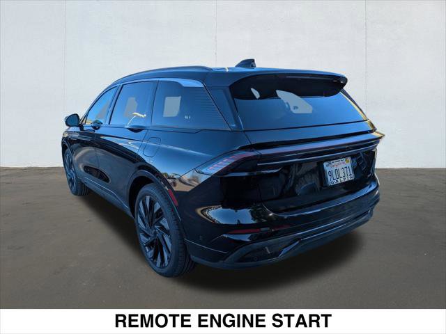 Used 2024 Lincoln Nautilus Black Label w/ Jet Appearance Package (87T) image 3