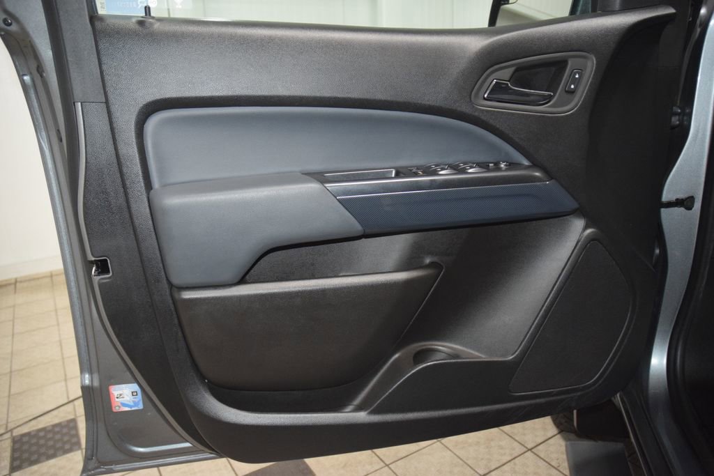 Used 2021 Chevrolet Colorado Z71 w/ Safety Package AWD/4WD image 47