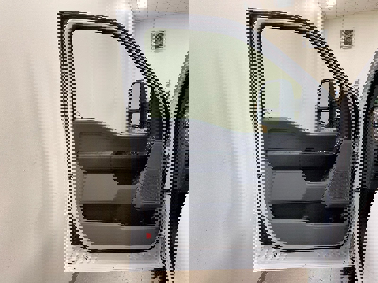 New 2026 Ford F250 XL w/ XL Chrome Package image 10