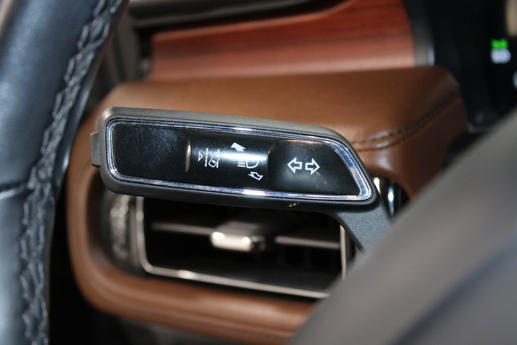 Used 2022 Lincoln Nautilus Reserve w/ Equipment Group 201A image 40