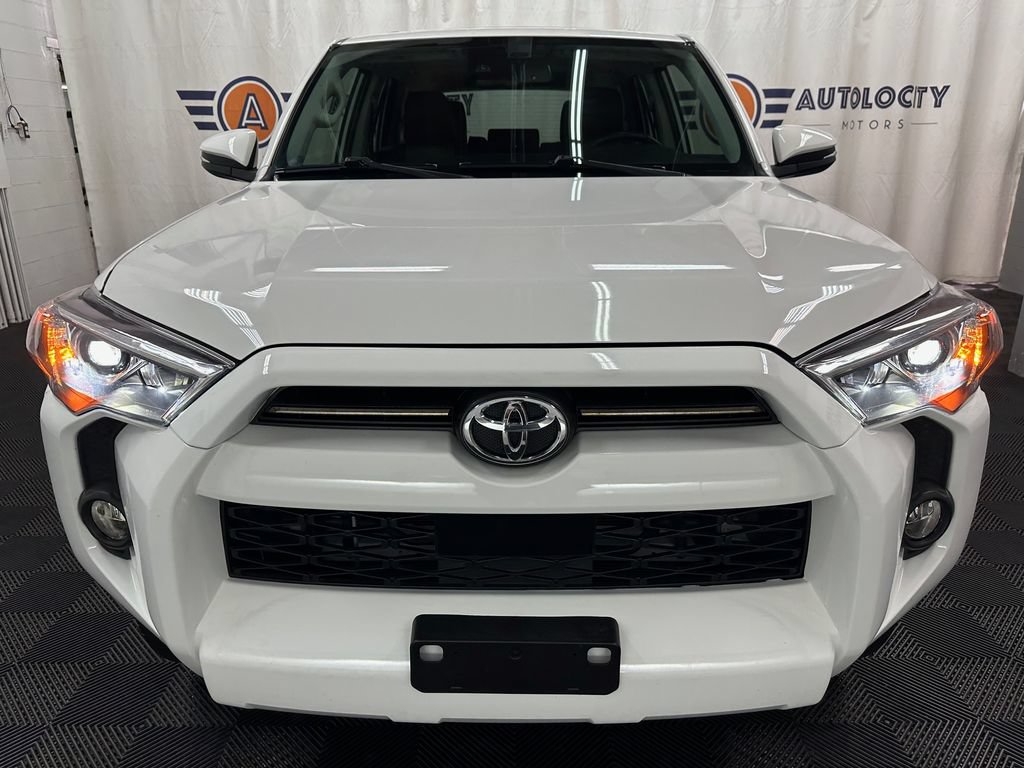 Used 2023 Toyota 4Runner SR5 Premium w/ Moonroof Package AWD/4WD image 3