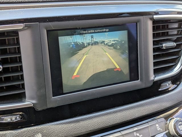 Used 2020 Chrysler Pacifica Touring FWD image 20