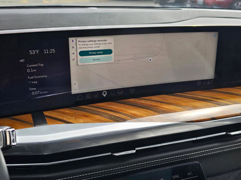 Certified 2025 Cadillac Escalade Sport Platinum image 36