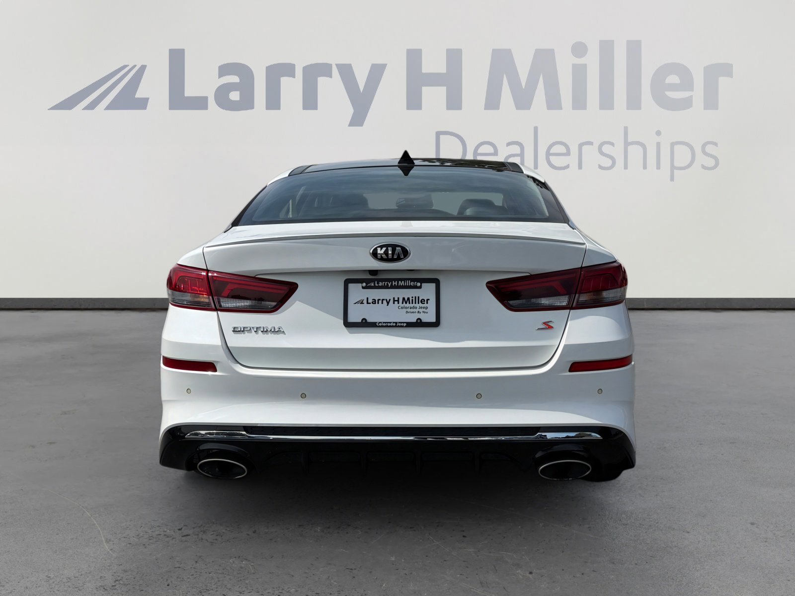 Used 2019 Kia Optima S w/ S Panoramic Sunroof Package FWD image 4