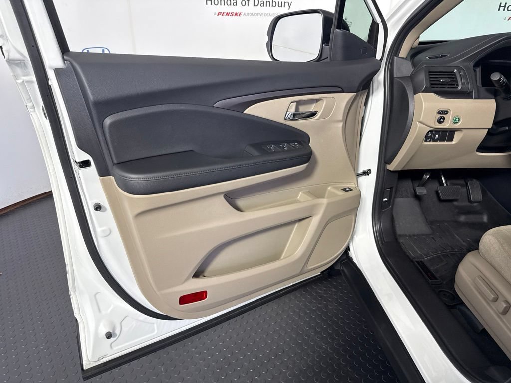 Used 2021 Honda Pilot EX image 14