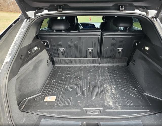 Used 2024 Cadillac Lyriq Sport image 5