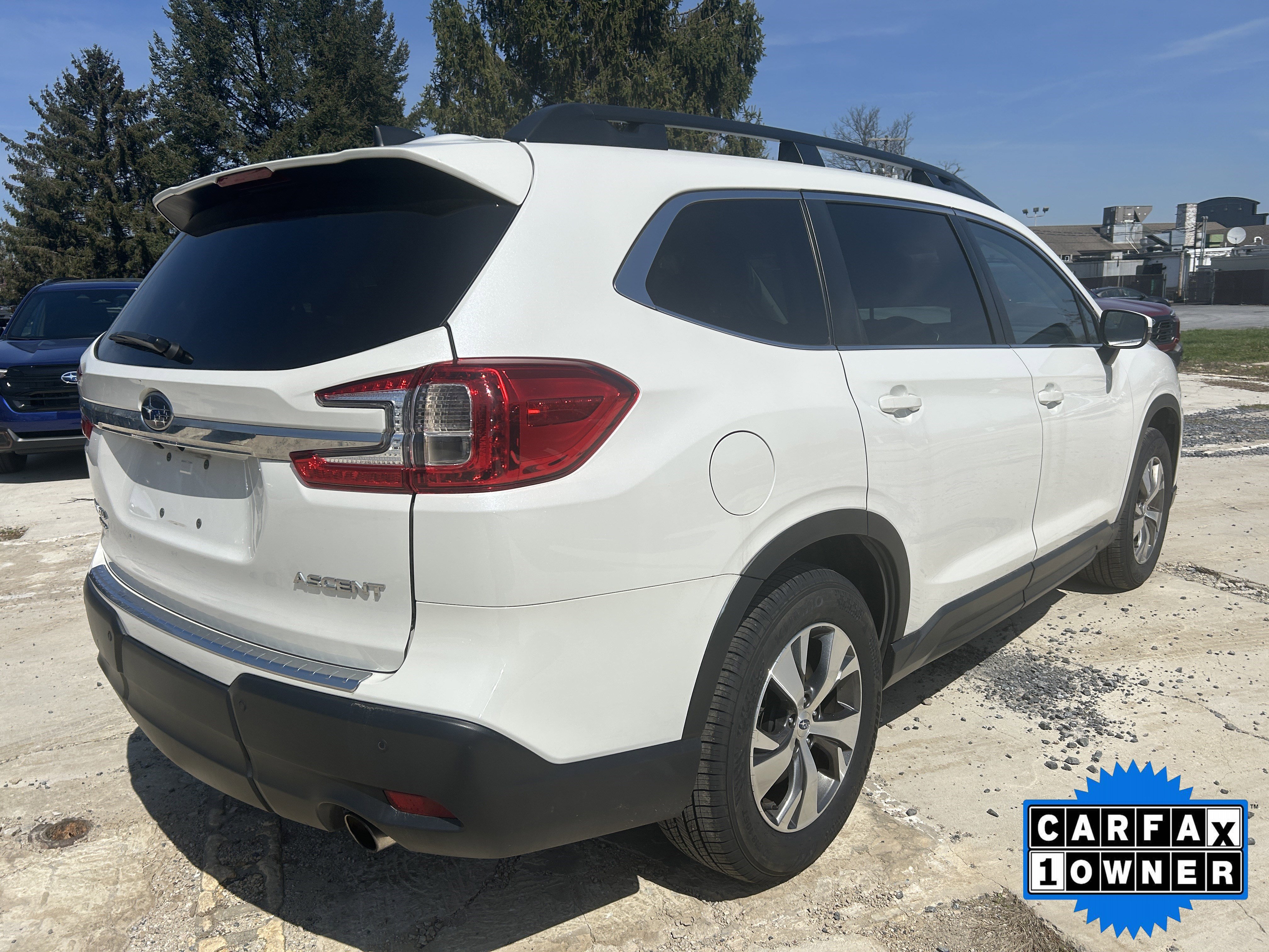 Certified 2023 Subaru Ascent Premium w/ Convenience Package AWD/4WD image 3