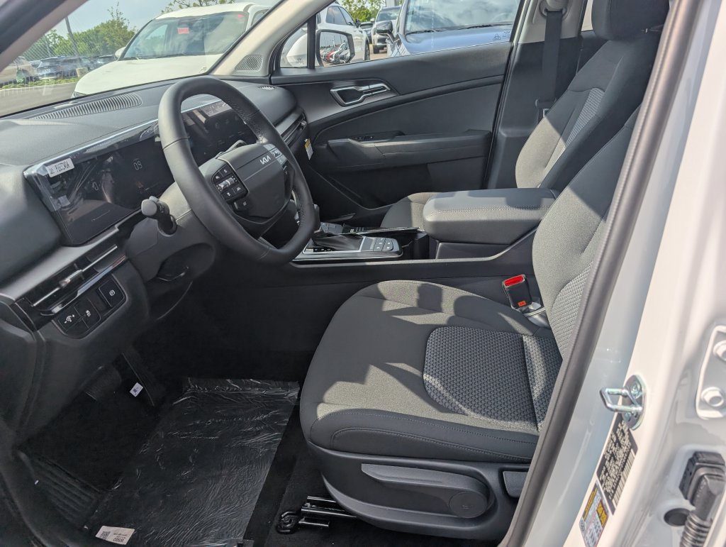 New 2026 Kia Sportage LX AWD/4WD image 13