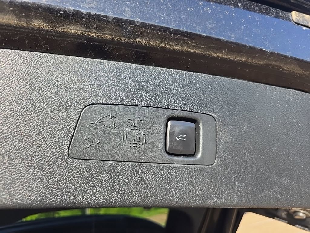 Used 2020 Lincoln Corsair Reserve w/ Equipment Group 201A image 20