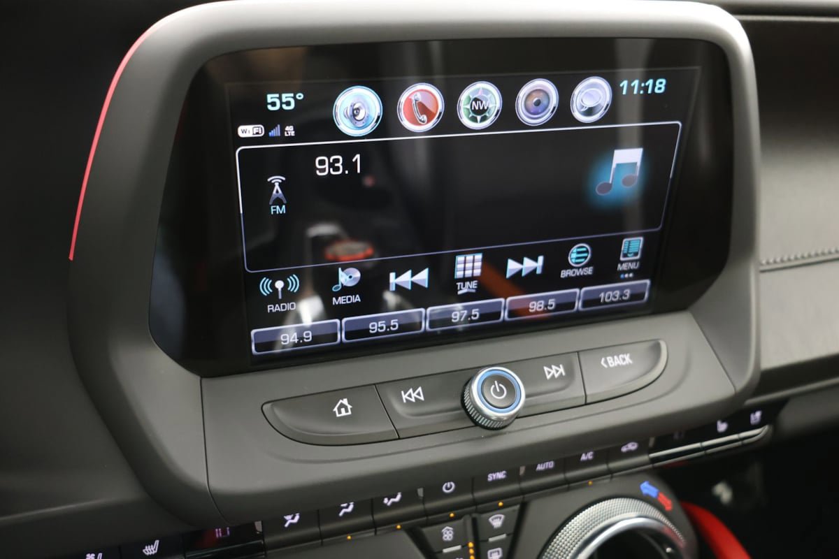 Used 2018 Chevrolet Camaro SS RWD image 48