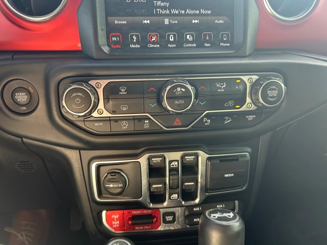 Used 2019 Jeep Wrangler Unlimited Rubicon AWD/4WD image 13