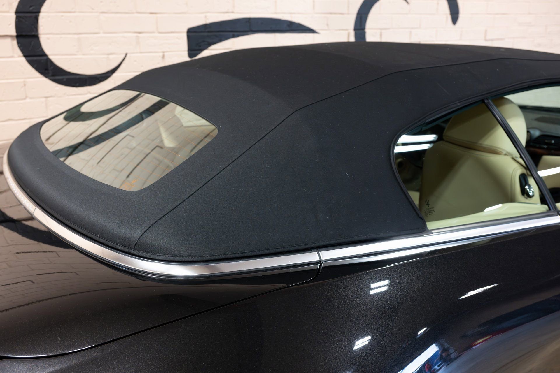 Used 2014 Maserati GranTurismo Convertible image 24