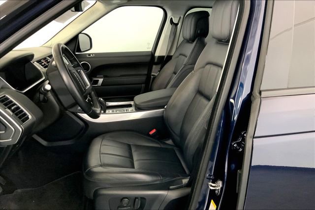 Used 2020 Land Rover Range Rover Sport SE image 10