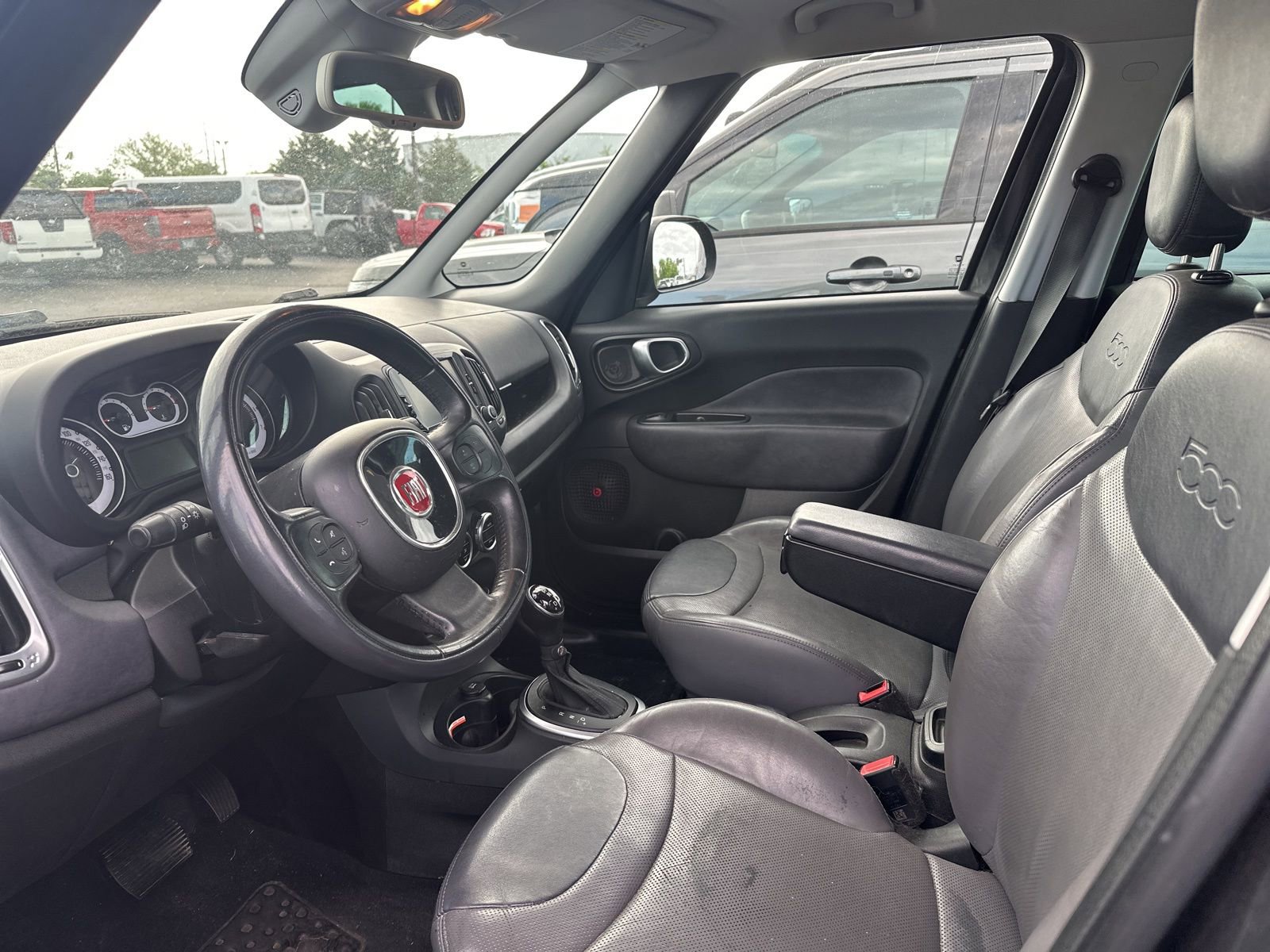 Used 2015 FIAT 500L Lounge image 6