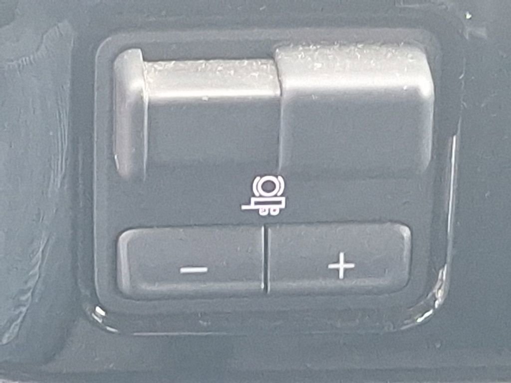 Used 2025 Chevrolet Silverado 1500 LT image 42