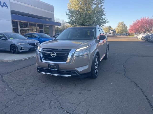 Used 2023 Nissan Pathfinder Platinum AWD/4WD image 31