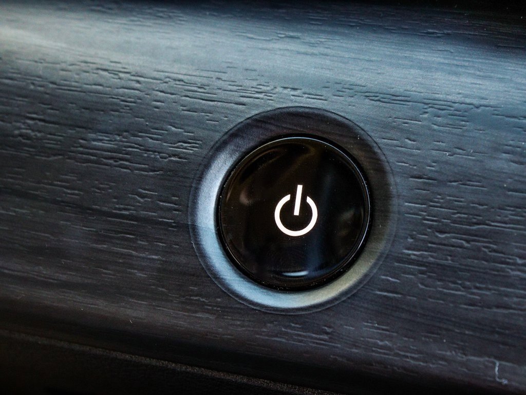 Used 2023 Nissan Ariya AWD image 31