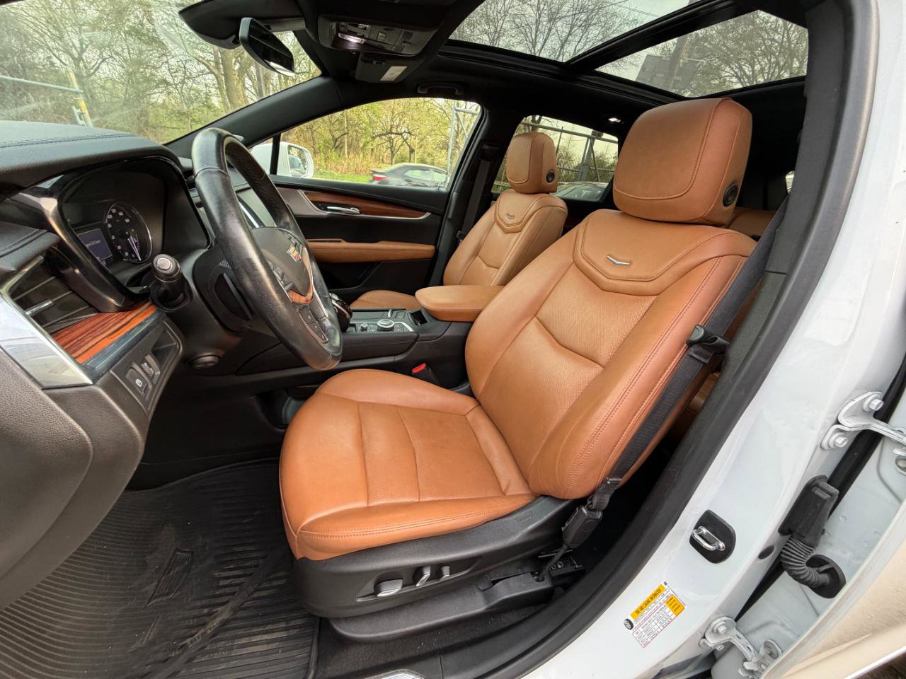 Used 2020 Cadillac XT5 Premium Luxury AWD/4WD image 23