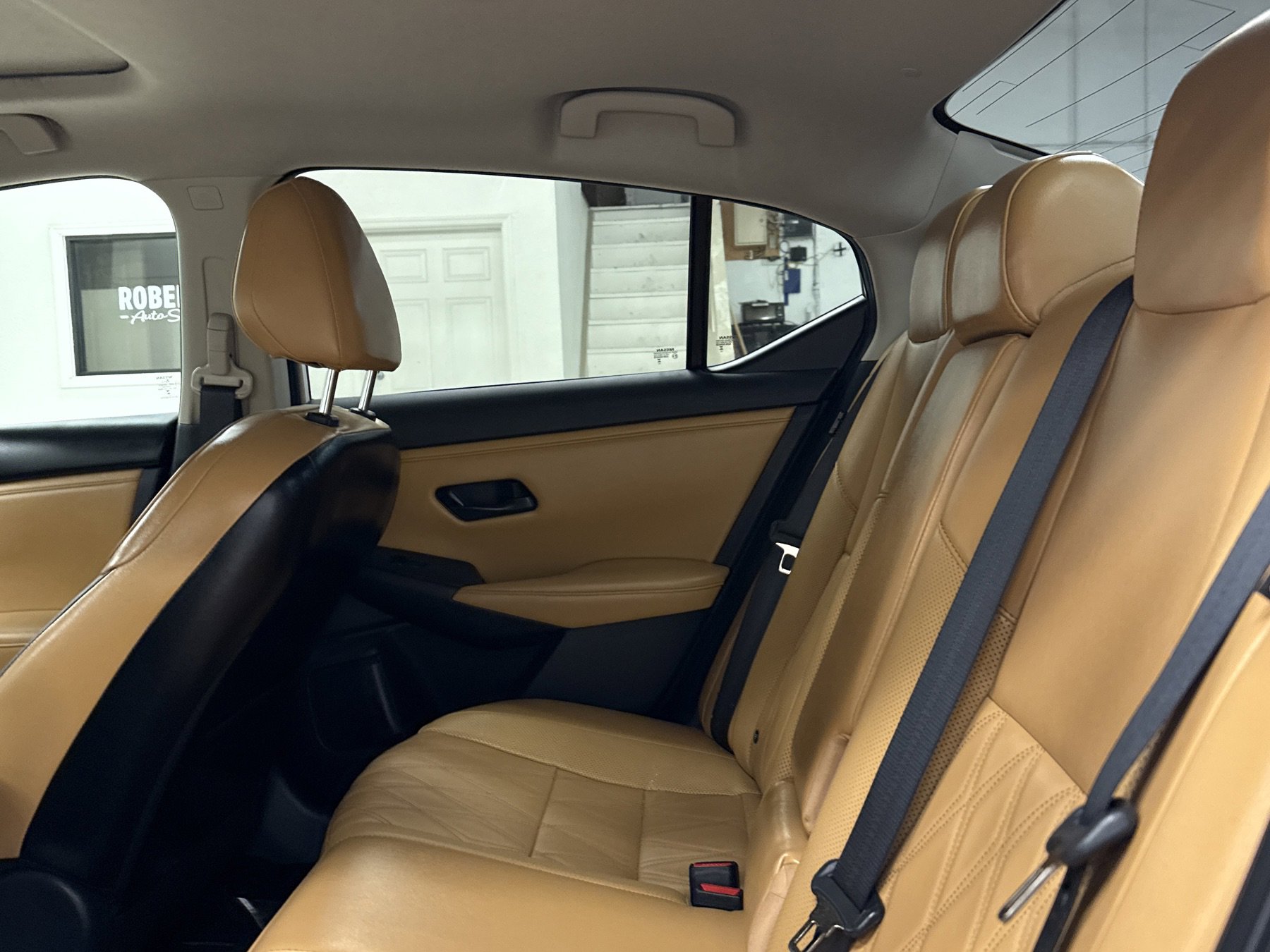 Used 2024 Nissan Sentra SV w/ SV Premium Package image 16