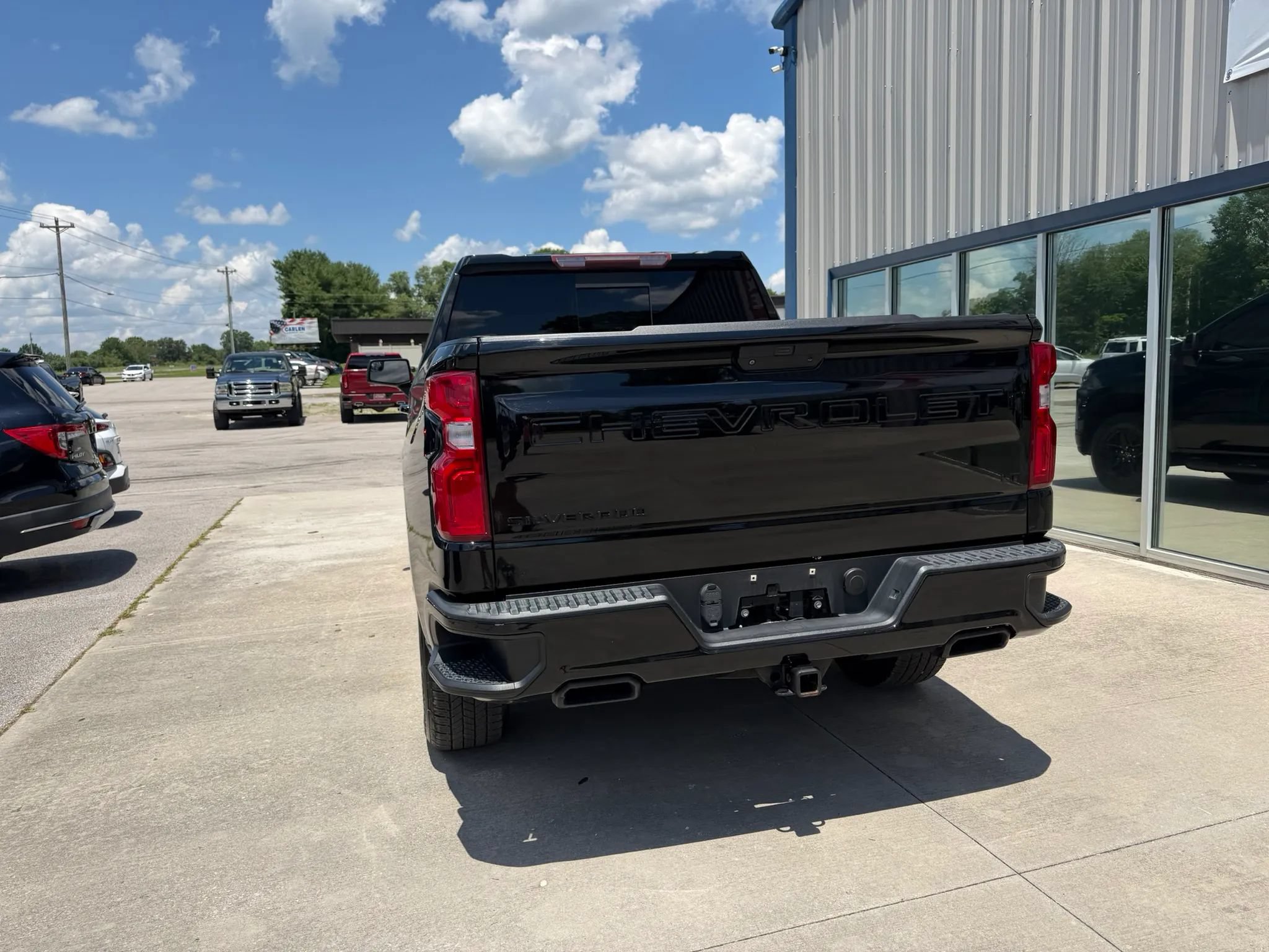 Used 2020 Chevrolet Silverado 1500 LT Trail Boss w/ Midnight Edition AWD/4WD image 25