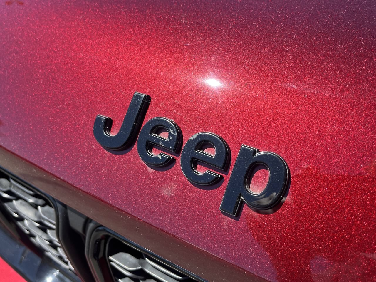 Used 2023 Jeep Grand Cherokee Altitude AWD/4WD image 29