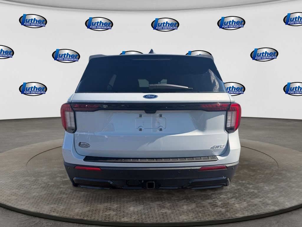 New 2026 Ford Explorer ST-Line w/ ST-Line Street Pack AWD/4WD image 4