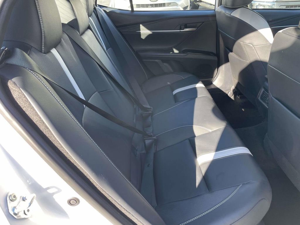 Used 2025 Toyota Camry SE image 44