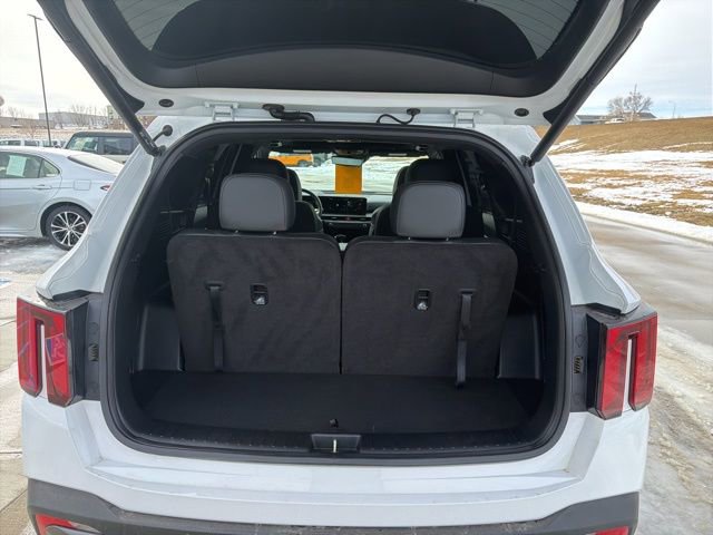 Used 2025 Kia Sorento SX Prestige image 13