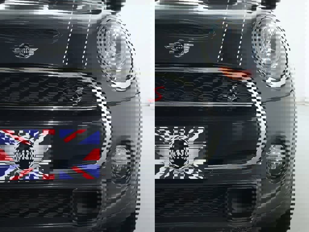 Used 2015 MINI Cooper S image 7