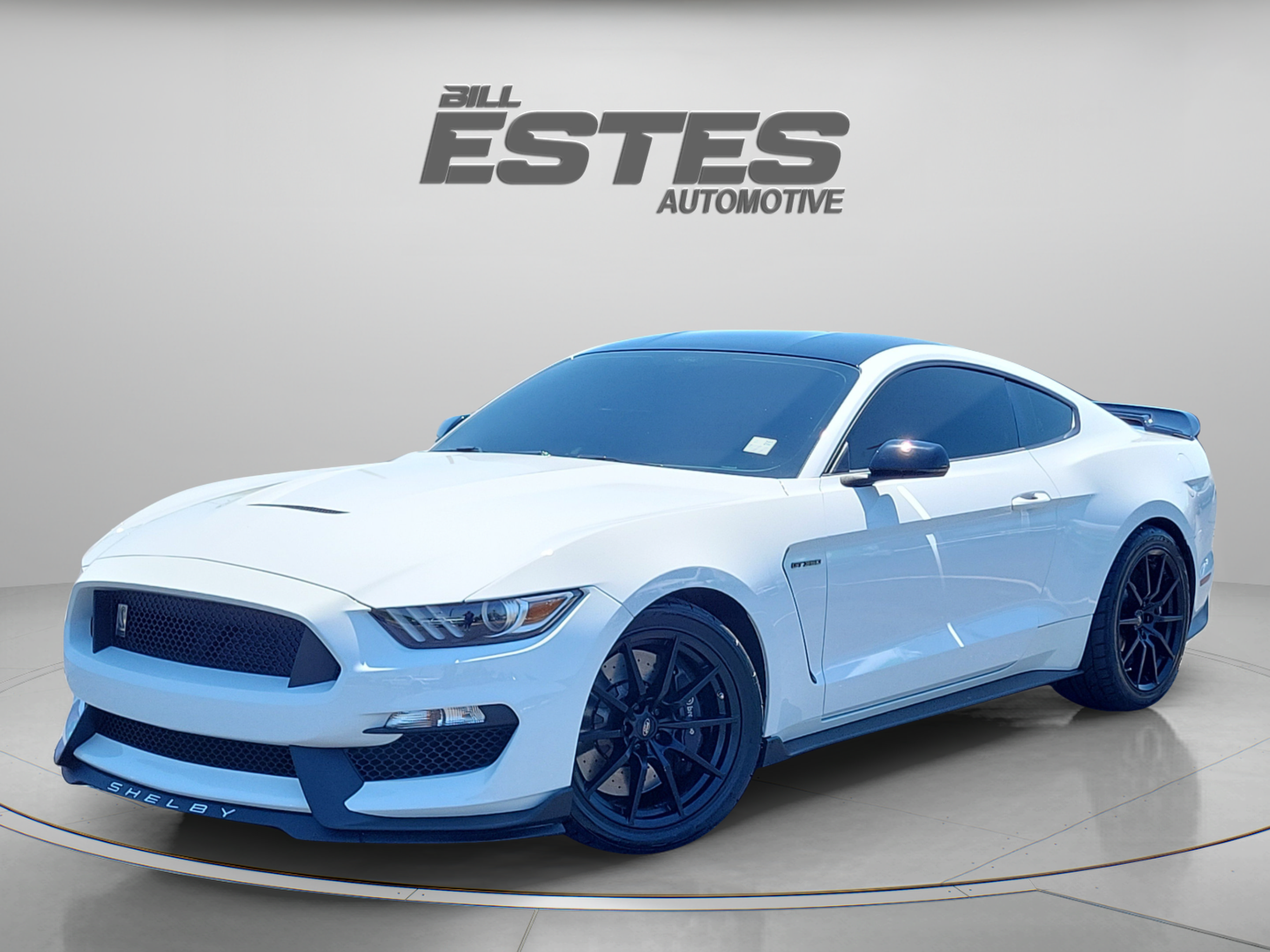 Used 2017 Ford Mustang Shelby GT350 RWD image 1