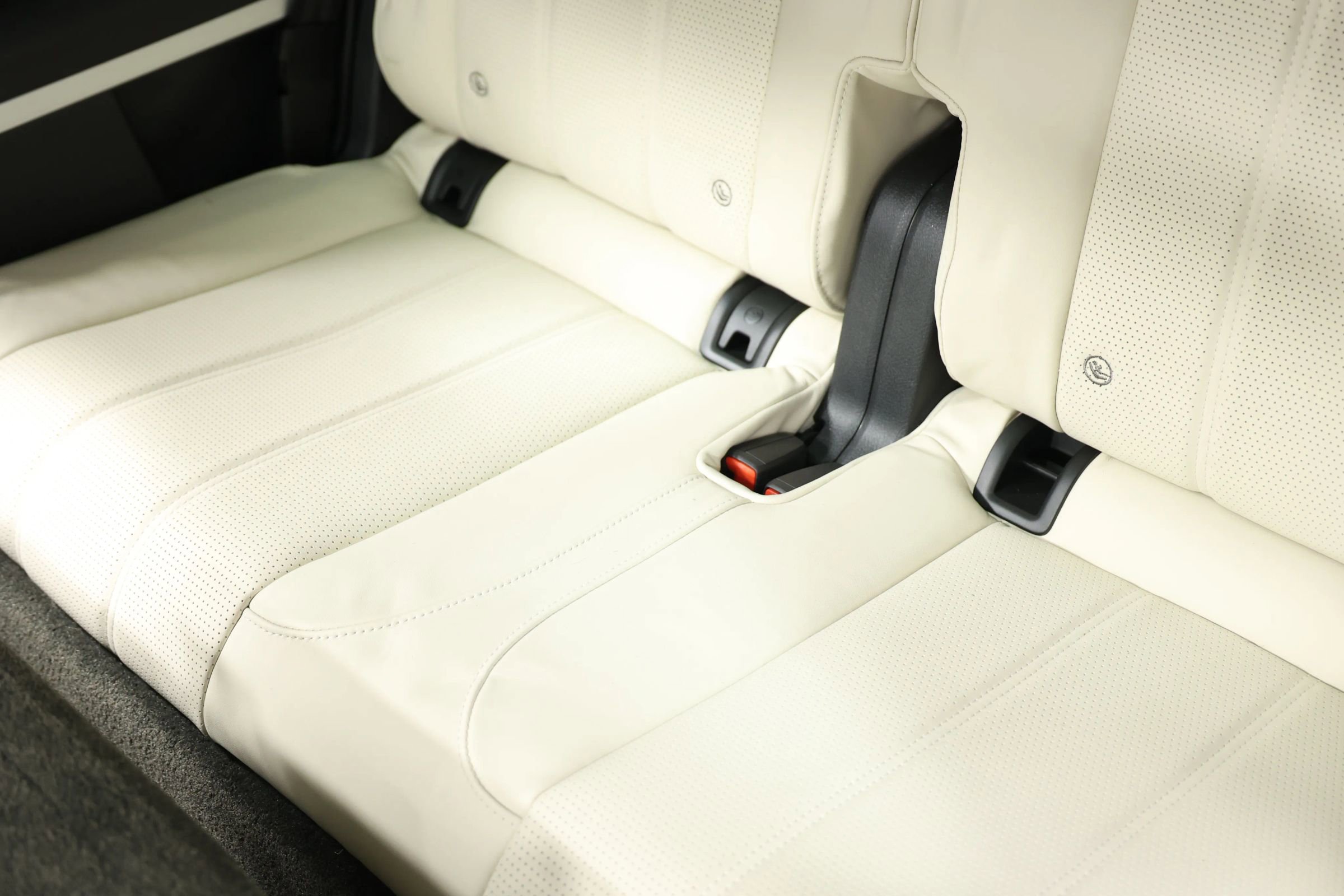 Used 2018 Bentley Bentayga Onyx Edition AWD/4WD image 72