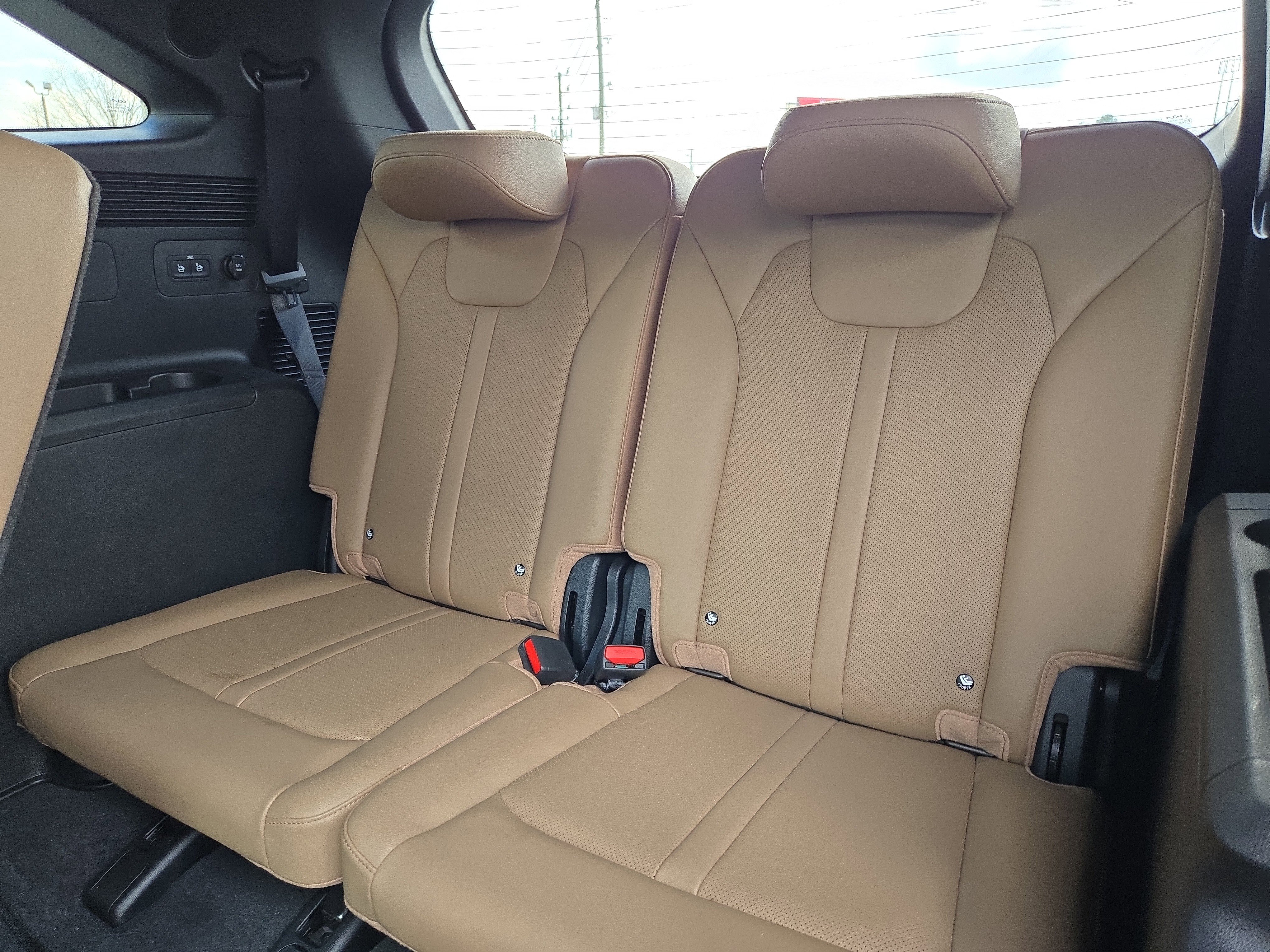 Used 2024 Kia Sorento SX Prestige w/ Olive Brown Leather Package image 14