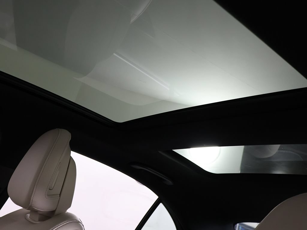 Used 2023 Mercedes-Benz C 300 4MATIC Sedan w/ Exclusive Trim Package image 22