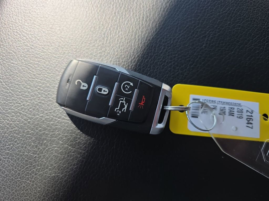 Used 2019 RAM 1500 Laramie image 29