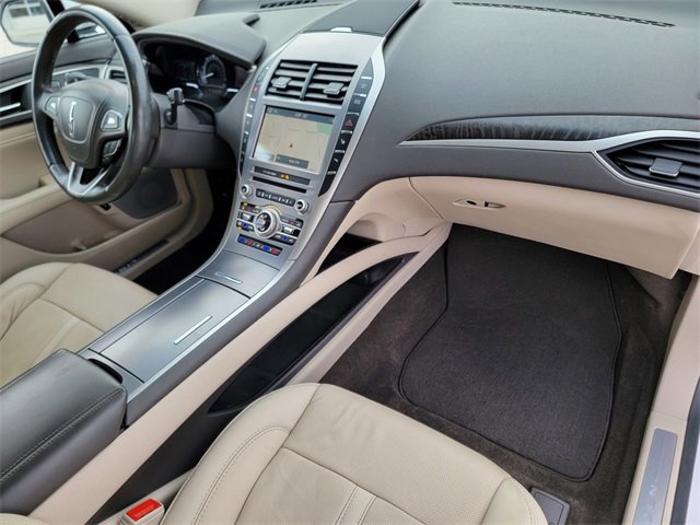 Used 2019 Lincoln MKZ Reserve w/ Luxury Package image 25