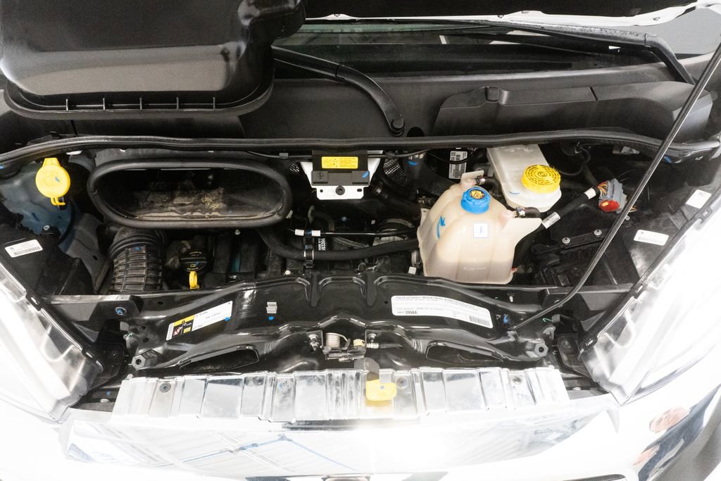 Used 2025 RAM ProMaster 2500 w/ U-Haul Equipment Group FWD image 3