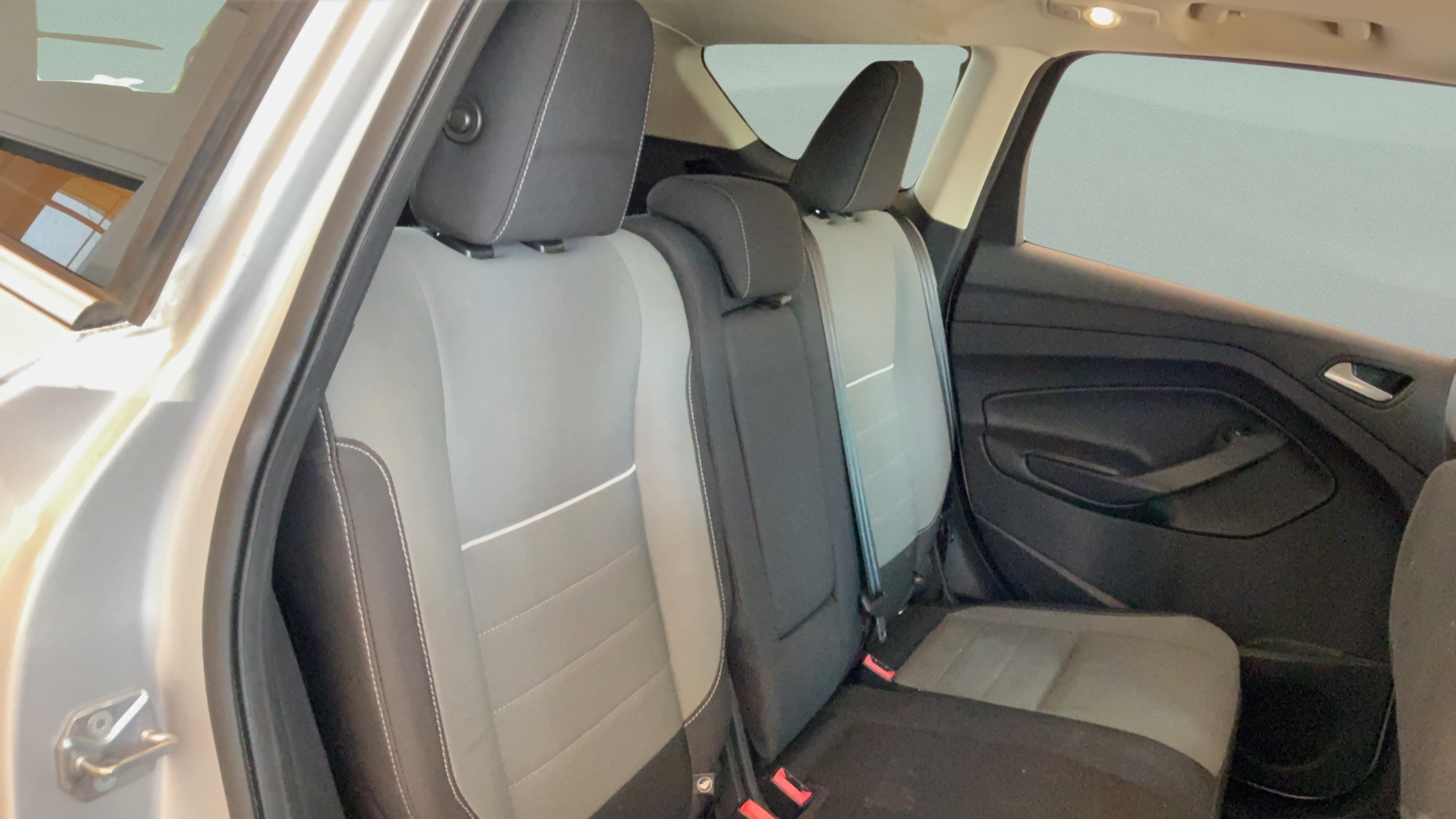 Used 2014 Ford Escape SE FWD image 31