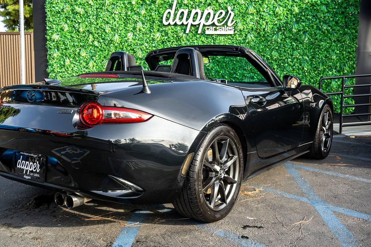 Used 2016 MAZDA MX-5 Miata Club RWD image 6