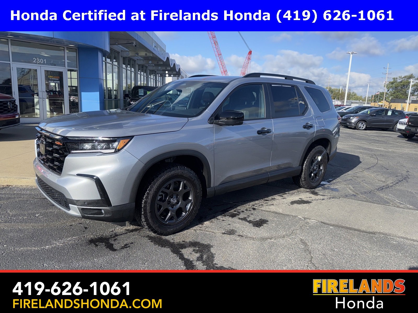 Certified 2025 Honda Pilot TrailSport image 2