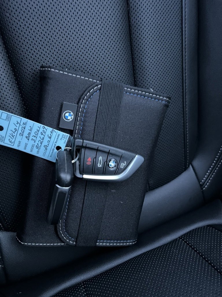 Used 2022 BMW 330i xDrive Sedan w/ Driving Assistance Package image 19