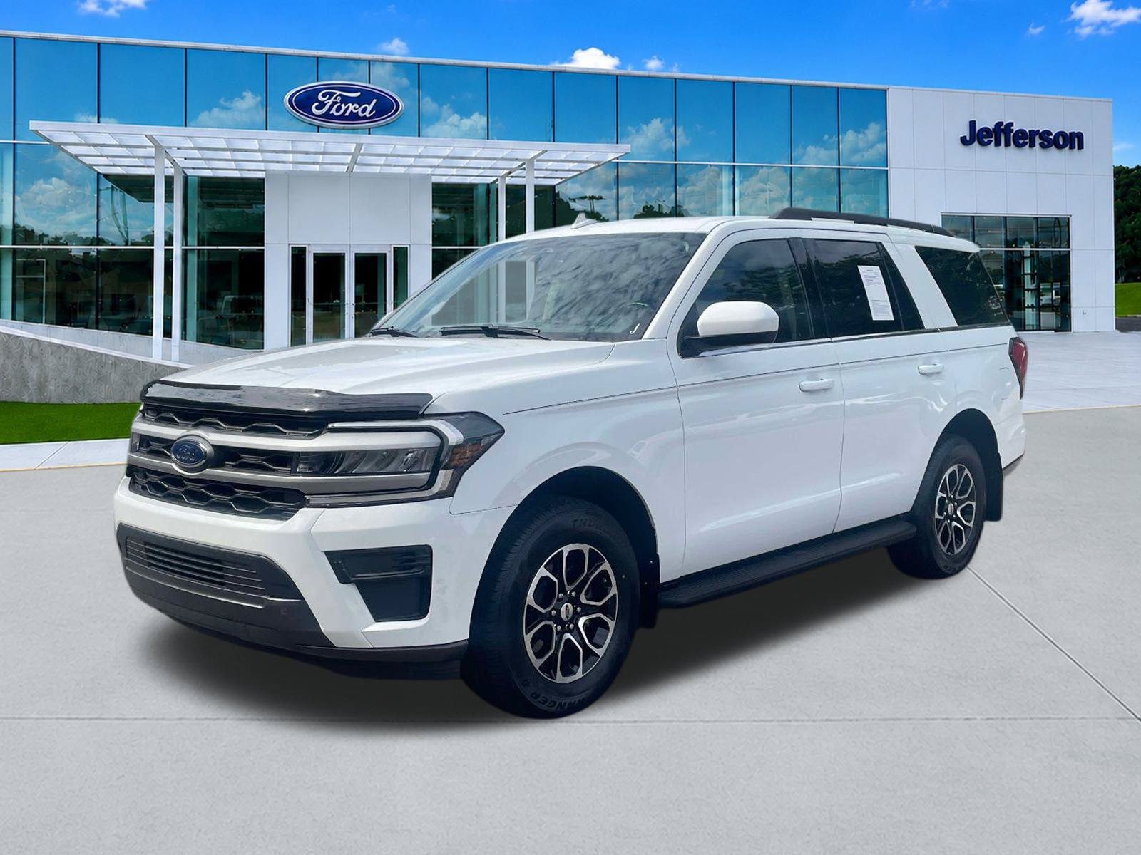 Used 2022 Ford Expedition XLT RWD image 3