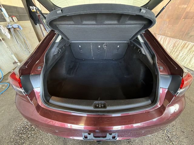 Used 2018 Buick Regal Essence w/ Driver Confidence Package #1 image 24