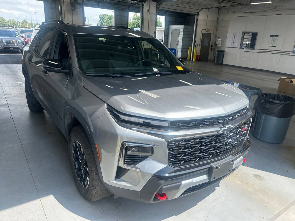 Used 2025 Chevrolet Traverse Z71