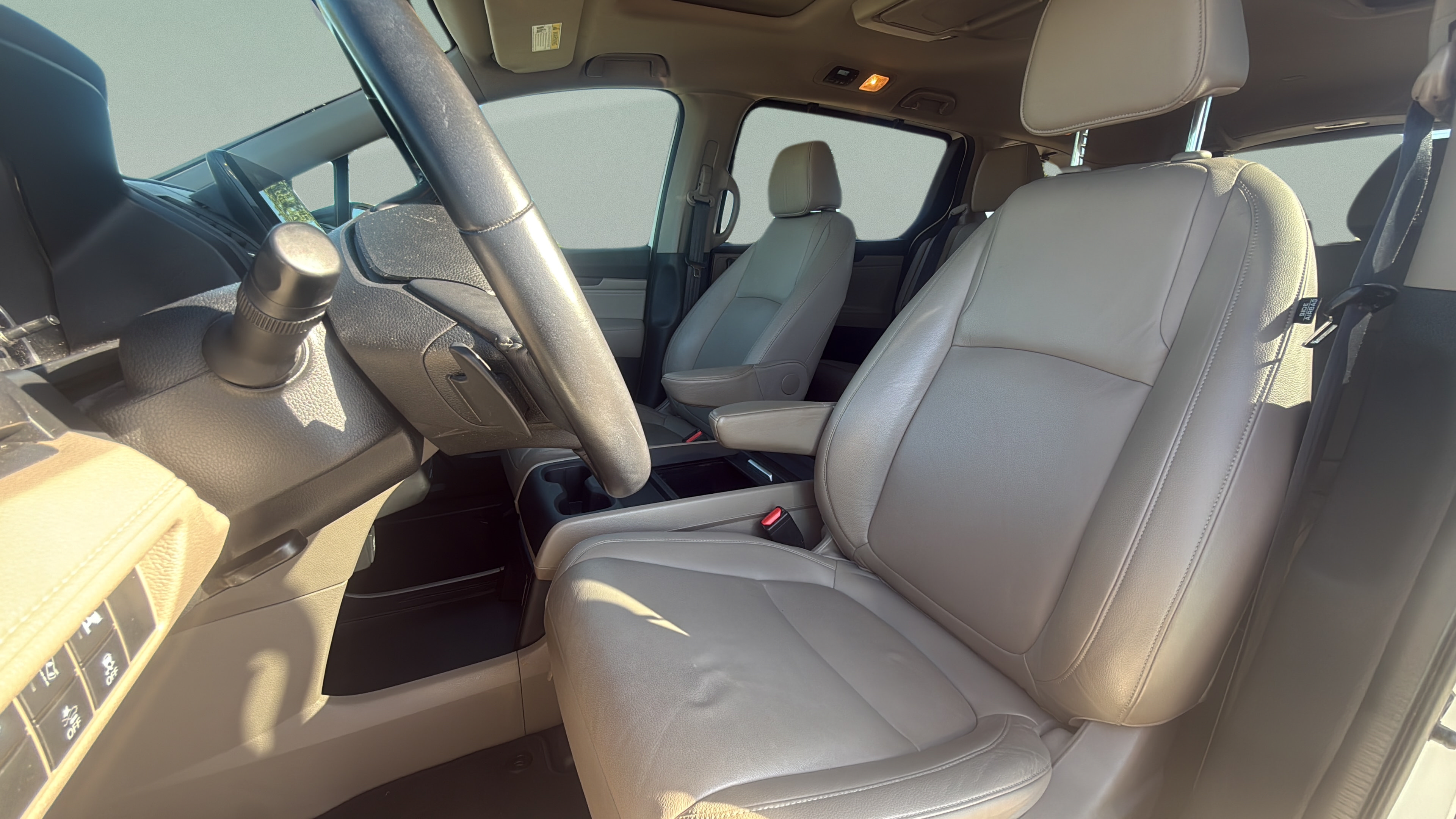Used 2018 Honda Odyssey Touring image 10