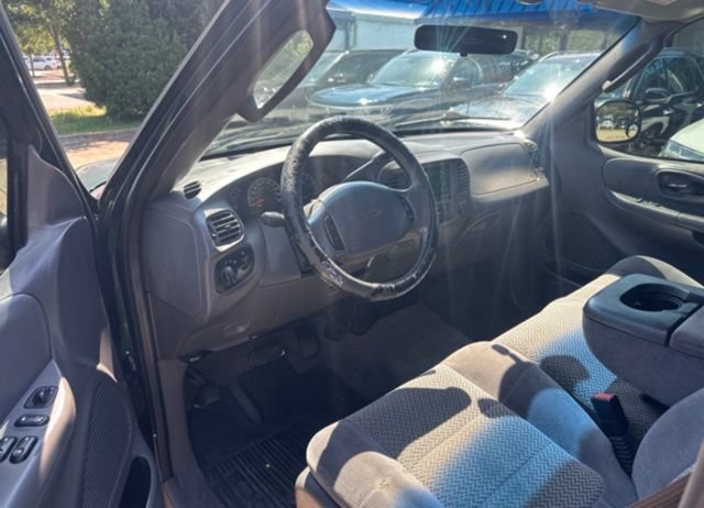 Used 2002 Ford F150 XLT RWD image 10